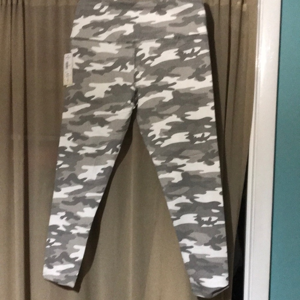 NWT camp leggings